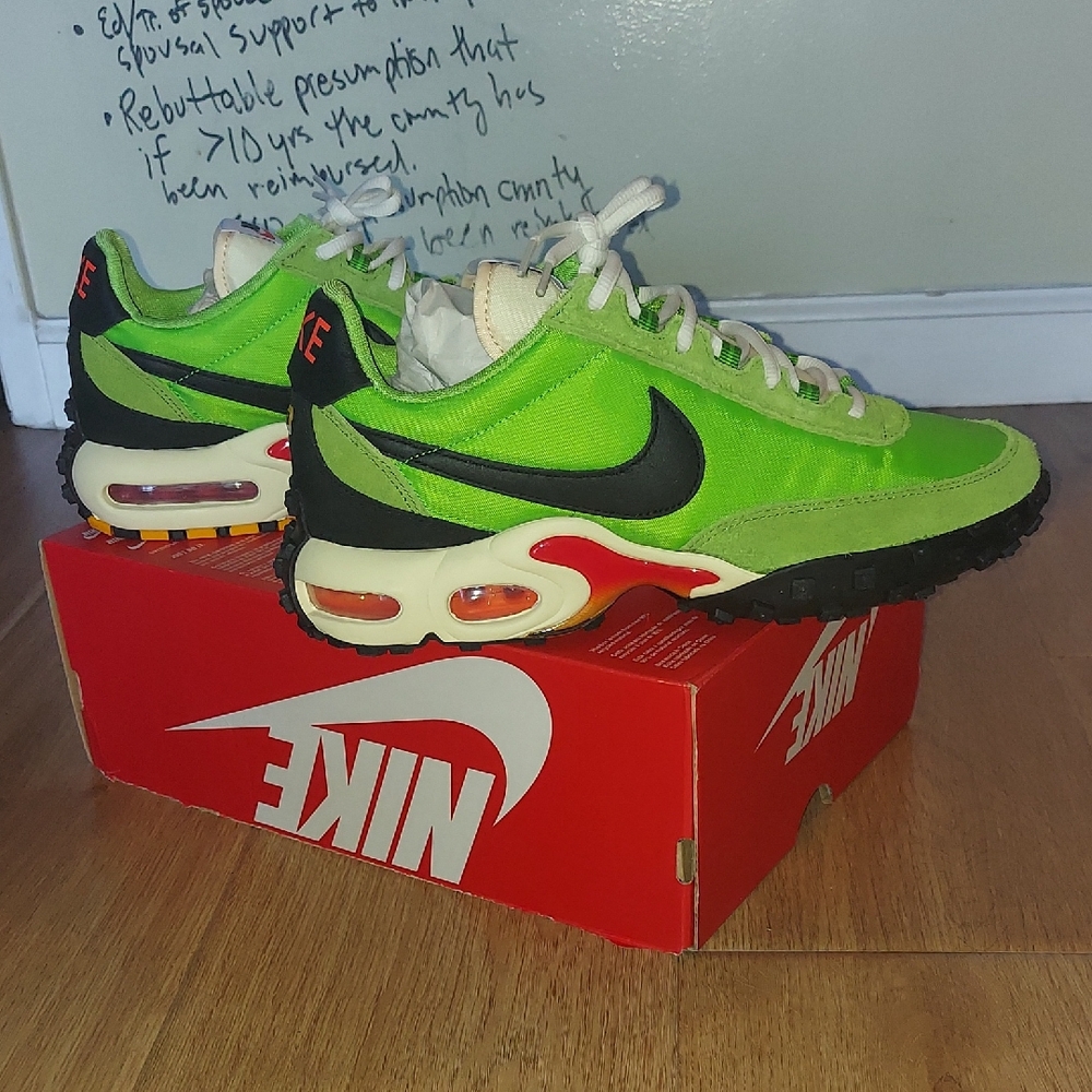 Nike Air Max Waffle SP Green and Black